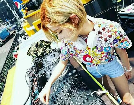 DJ Soda黄素熙上脚AJ有哪些 DJ Soda上脚的鞋款盘点 DJ Soda黄素熙上脚AJ有哪些 DJ Soda上脚的鞋款盘点